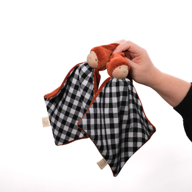 Doudou Waldorf français pour bébé, verso velours terracotta