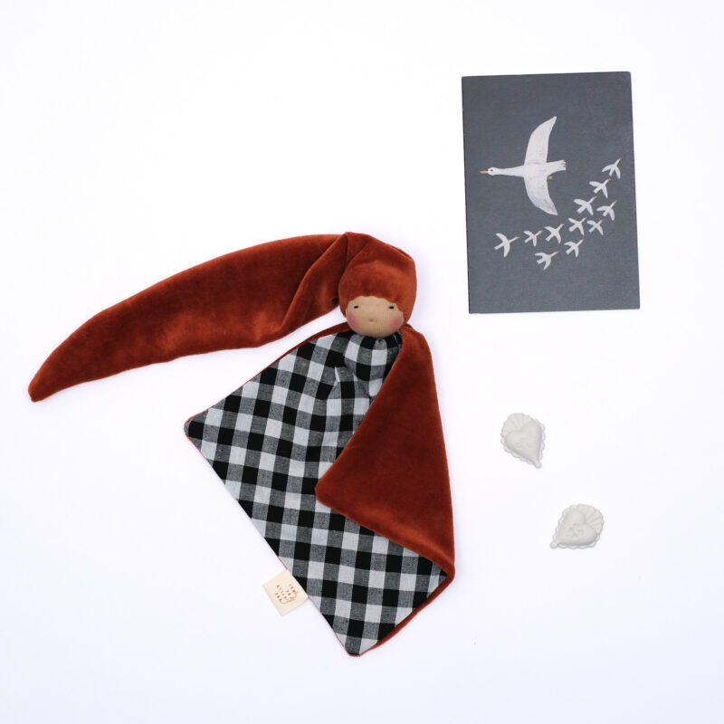 Doudou Waldorf bébé Tiny Terracotta